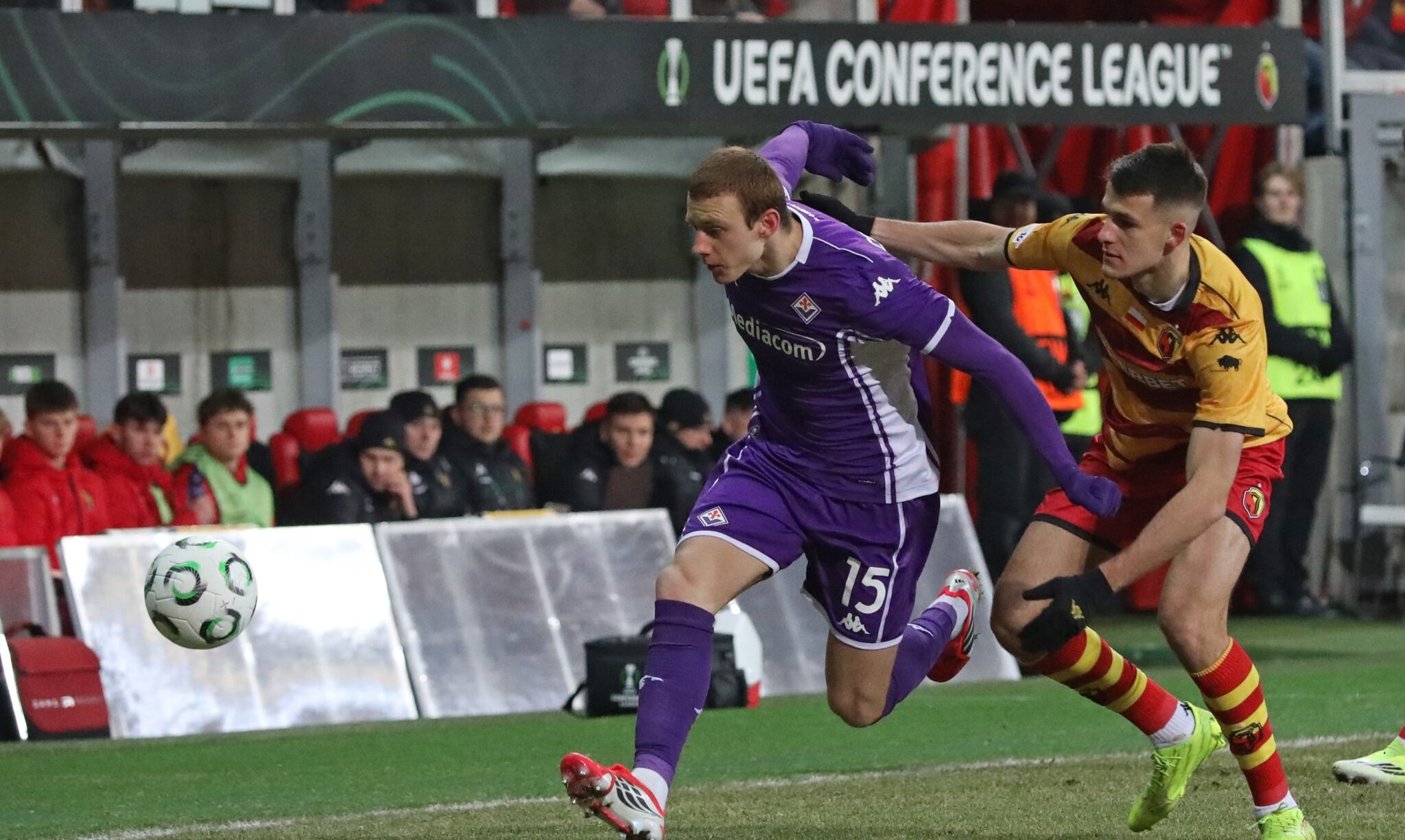 «Καθάρισε» η Φιορεντίνα – Πήρε το ματς στο 94′ η Τσέλιε