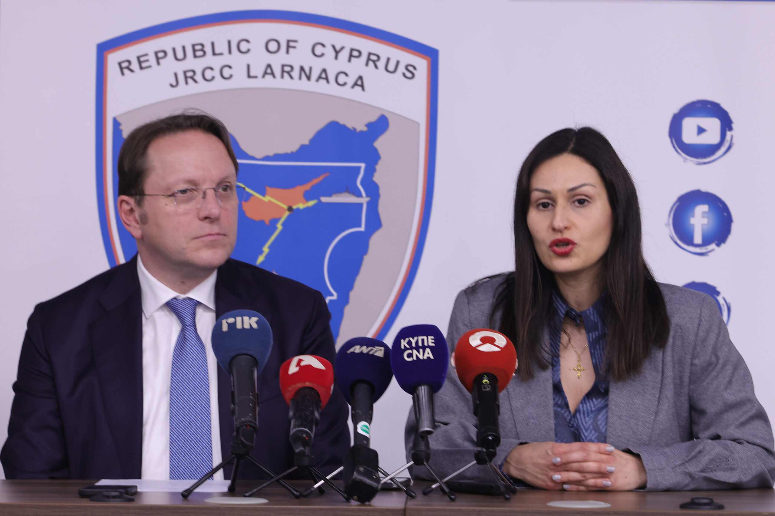 &Pi;&alpha;ύ&sigma;&eta; &tau;&eta;&sigmaf; &Mu;&alpha;&rho;ί&alpha;&sigmaf; &Pi;&alpha;&nu;&alpha;&gamma;&iota;ώ&tau;&omicron;&upsilon; &zeta;&eta;&tau;&omicron;ύ&nu; &omicron;&iota; &Omicron;&iota;&kappa;&omicron;&lambda;ό&gamma;&omicron;&iota;