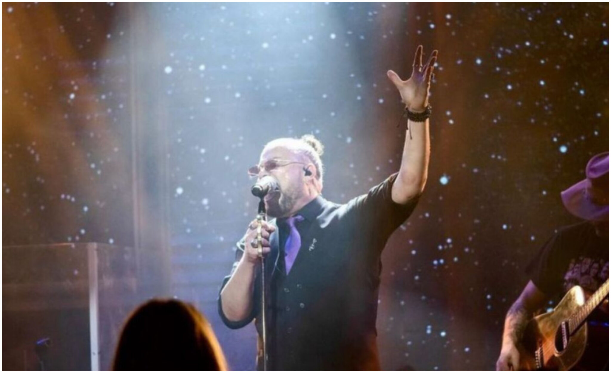 Χρήστος Δάντης: Εσπευσμένα στο χειρουργείο ο τραγουδιστής – Τι συνέβη; (ΦΩΤΟ)