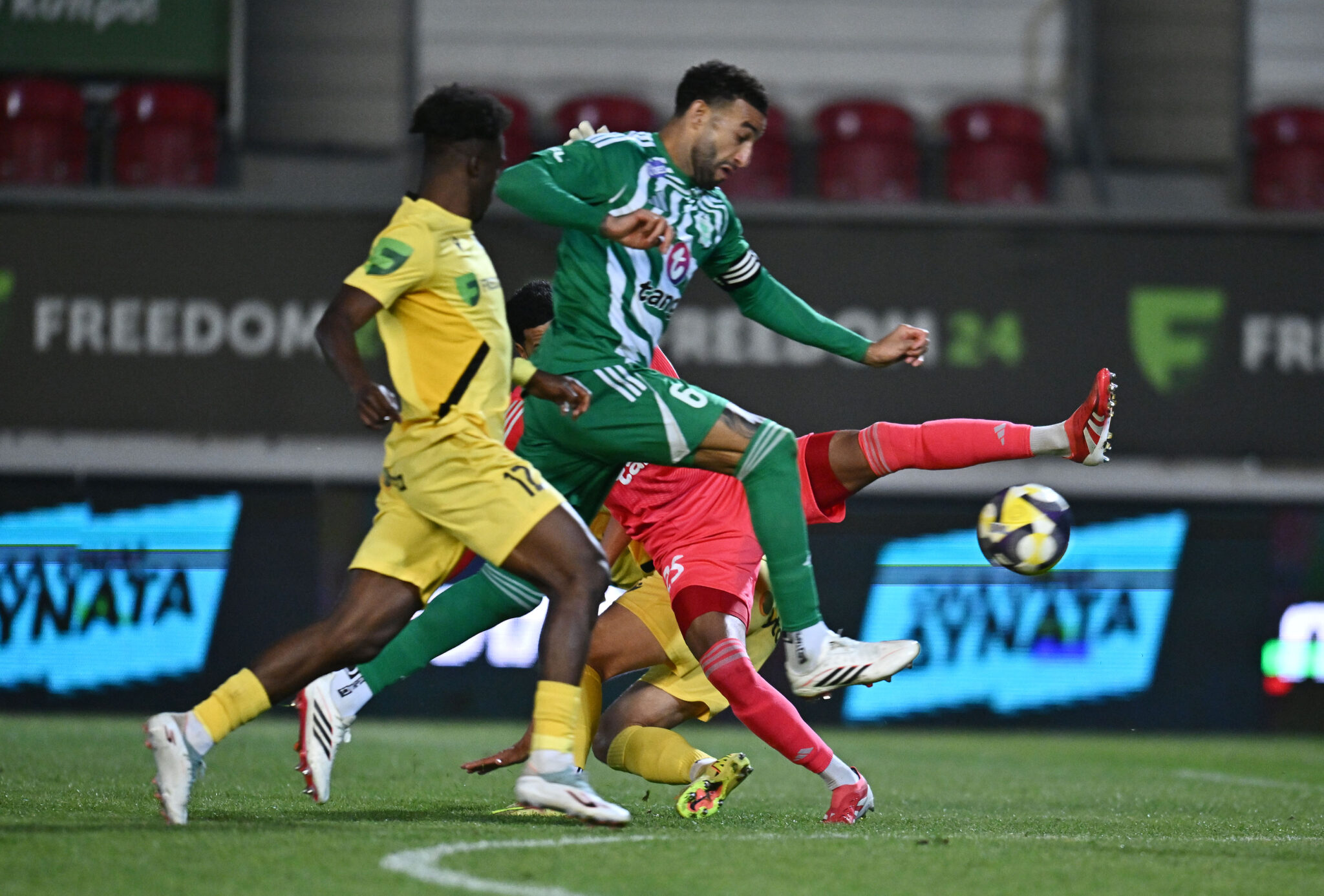 Άρης σε… ελεύθερη πτώση, έκανε «δώρο» το βαθμό στη Freedom 24 Krasava ΕΝΥ και έχασε κι άλλο έδαφος