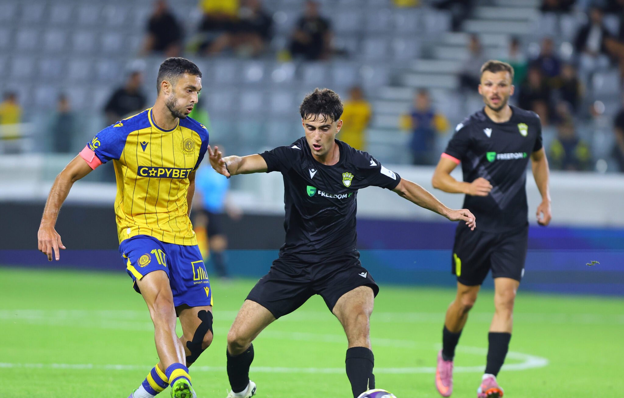 Οι ενδεκάδες στο Freedom24 Krasava ΕΝΥ-ΑΕΛ