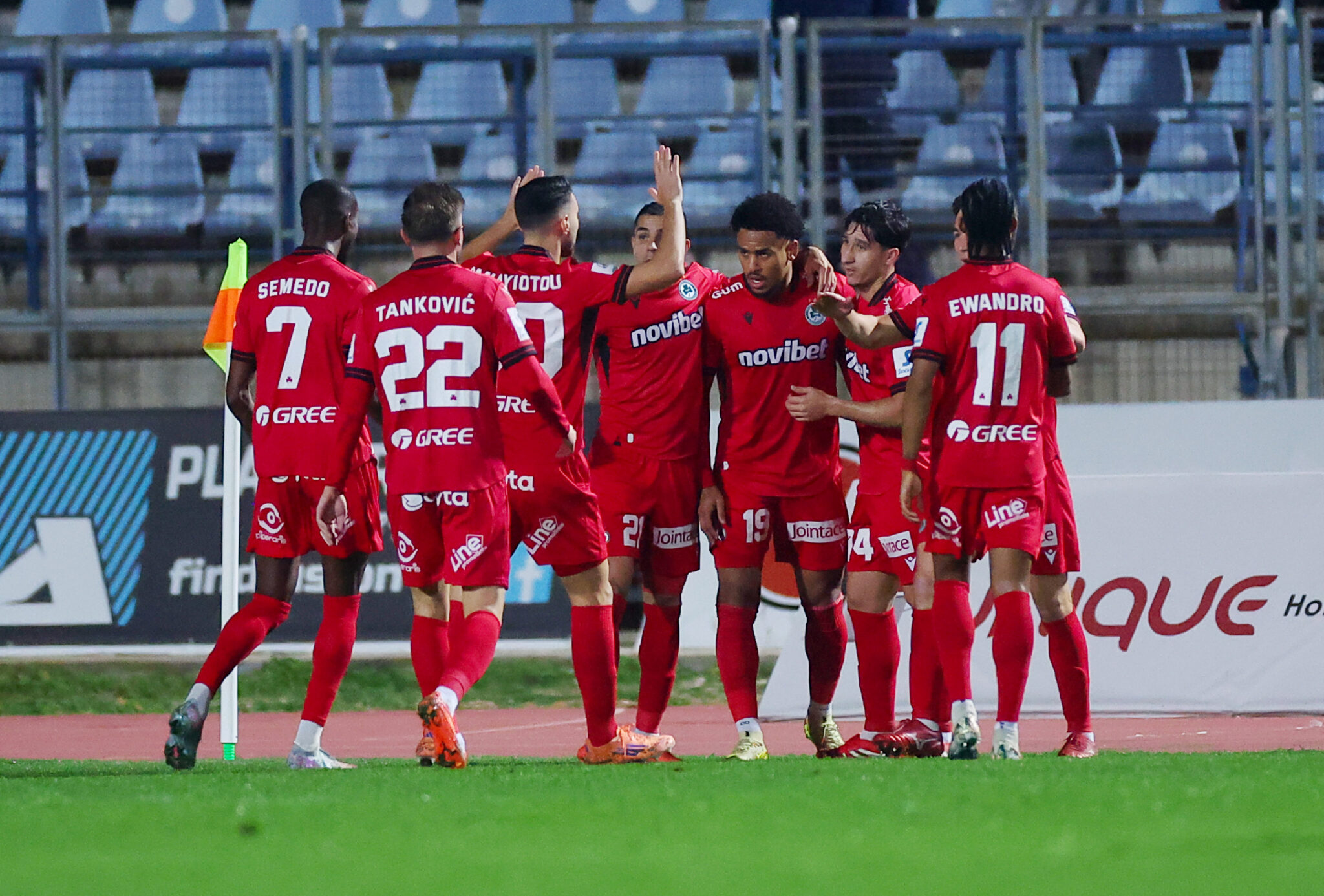 Αποστολή χωρίς Εβάντρο και Μπάλκοβετς για την Ομόνοια