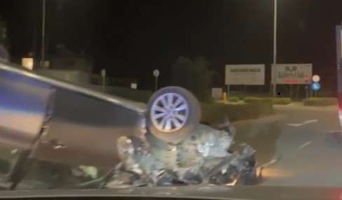 &Beta;&Iota;&Nu;&Tau;&Epsilon;&Omicron;: &Omicron;&delta;&eta;&gamma;ό&sigmaf; έ&chi;&alpha;&sigma;&epsilon; &tau;&omicron;&nu; έ&lambda;&epsilon;&gamma;&chi;&omicron; &kappa;&alpha;&iota; &alpha;&nu;&alpha;&tau;&rho;ά&pi;&eta;&kappa;&epsilon; &sigma;&tau;&omicron;&nu; &alpha;&upsilon;&tau;&omicron;&kappa;&iota;&nu;&eta;&tau;ό&delta;&rho;&omicron;&mu;&omicron;