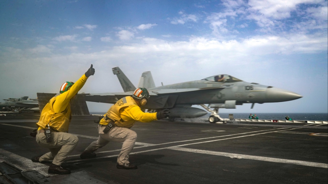 Κλιμάκωση της έντασης στον Περσικό Κόλπο μετά την κατάρριψη ιρανικού drone από τις ΗΠΑ