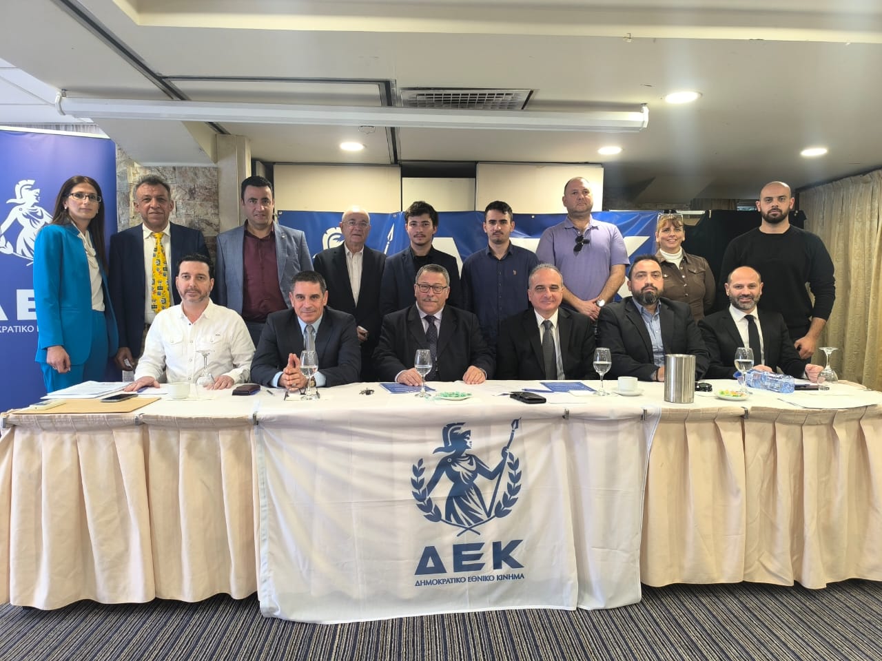 Ο Ανδρέας Θεμιστοκλέους παρουσίασε το ΔΕΚ, η πρώτη ομάδα υποψηφίων για τις Βουλευτικές