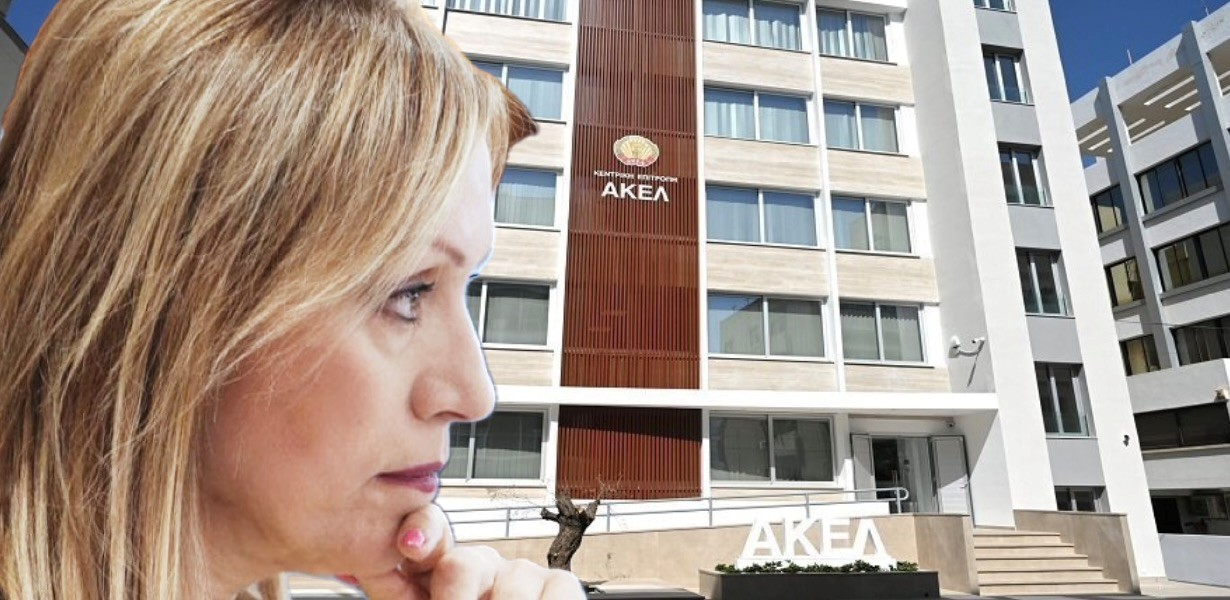 Ο «πόλεμος» καλά κρατεί: Επανήλθε η Χαραλαμπίδου και απαντά στο ΑΚΕΛ