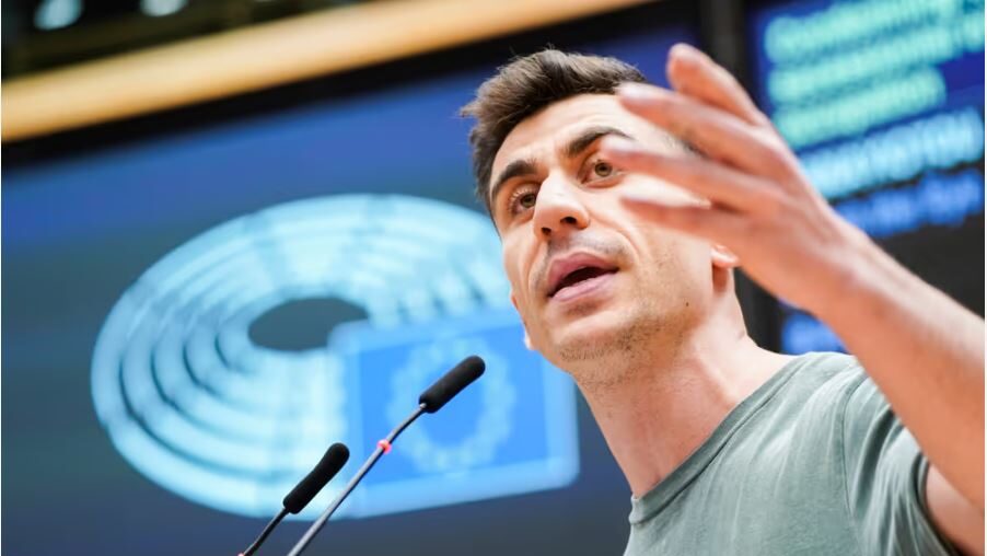 Καταγγελία κατά Φειδία για τους «πελλούς» ενώπιον Μέτσολα από ΚΥΣΟΑ και Ευρωπαϊκό Φόρουμ Αναπηρίας