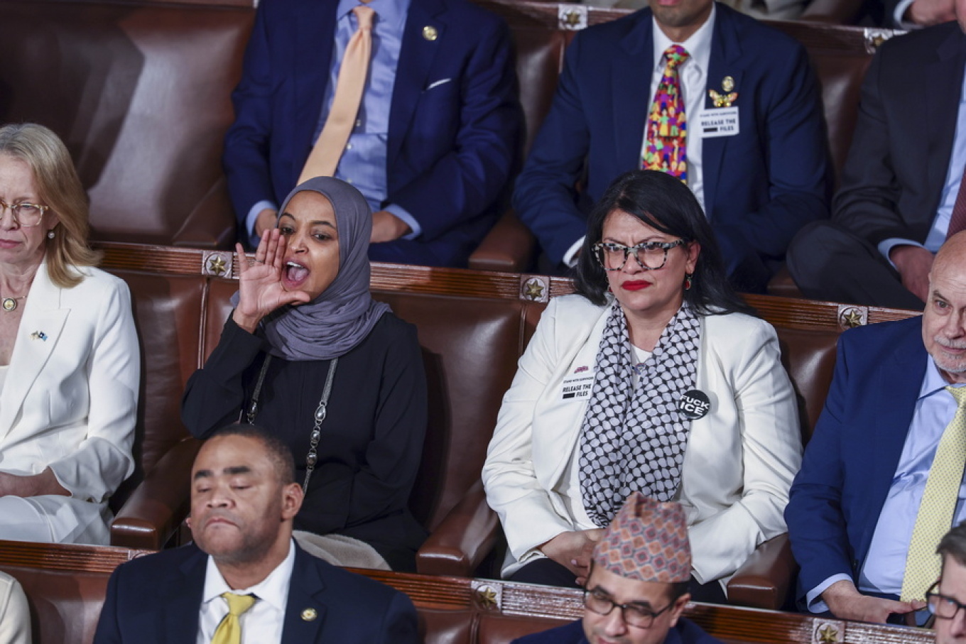 «Σκοτώνετε Αμερικανούς»: Η στιγμή που Δημοκρατική βουλευτής διακόπτει την ομιλία Τραμπ φωνάζοντας