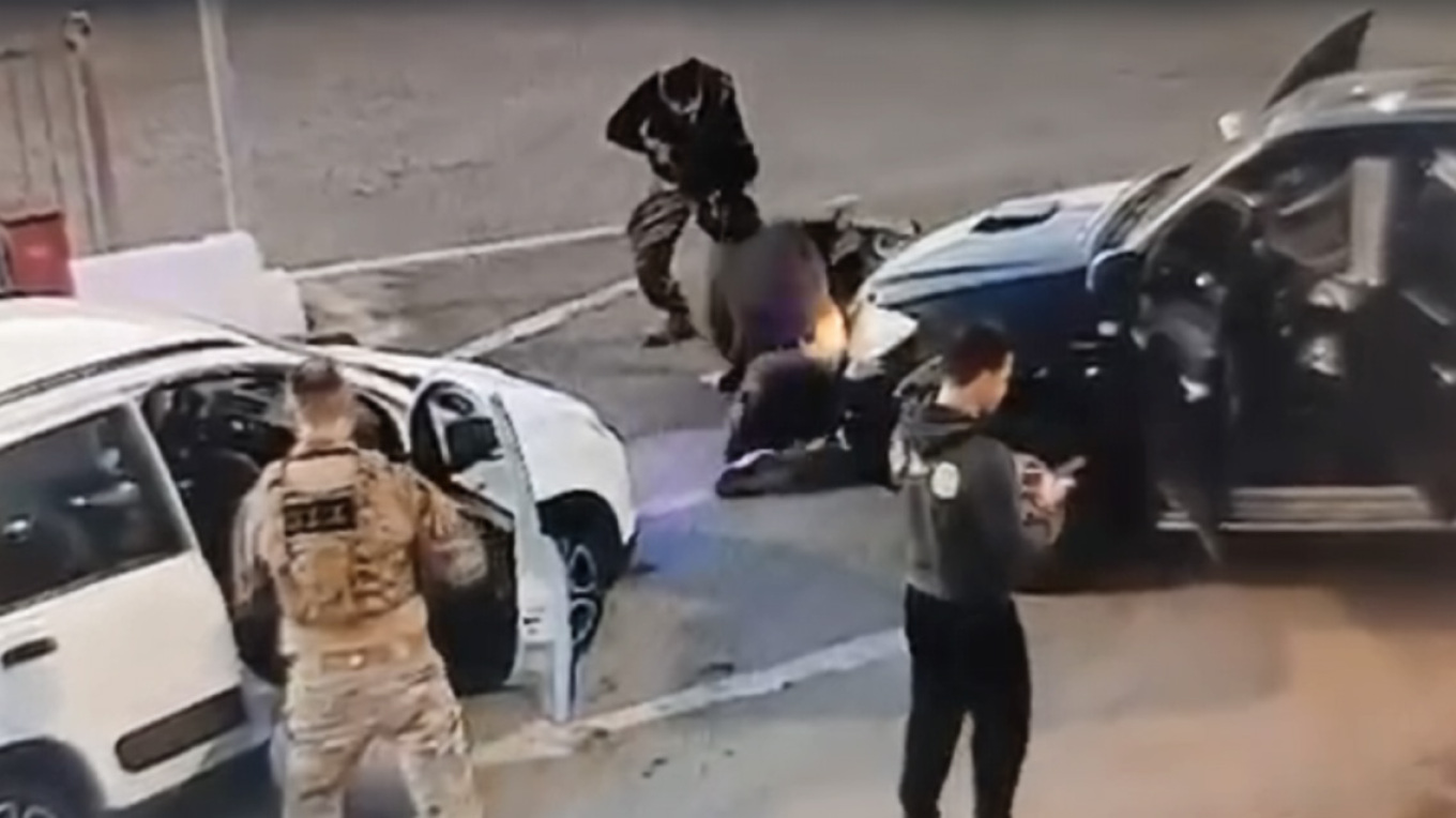 Ζευγάρι στο Ηράκλειο έκλεβε Rolex και χρυσές λίρες, κινηματογραφική σύλληψη (ΒΙΝΤΕΟ)