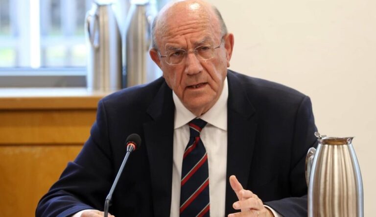 ΥΠΟΙΚ: Παρουσίασε τον προϋπολογισμό στη Βουλή, στο 3% ο ρυθμός ανάπτυξης από 2027