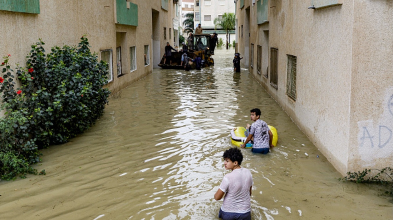 ΒΙΝΤΕΟ: Πάνω από 140.000 άνθρωποι εκτοπίστηκαν λόγω ακραίων βροχοπτώσεων στο Μαρόκο