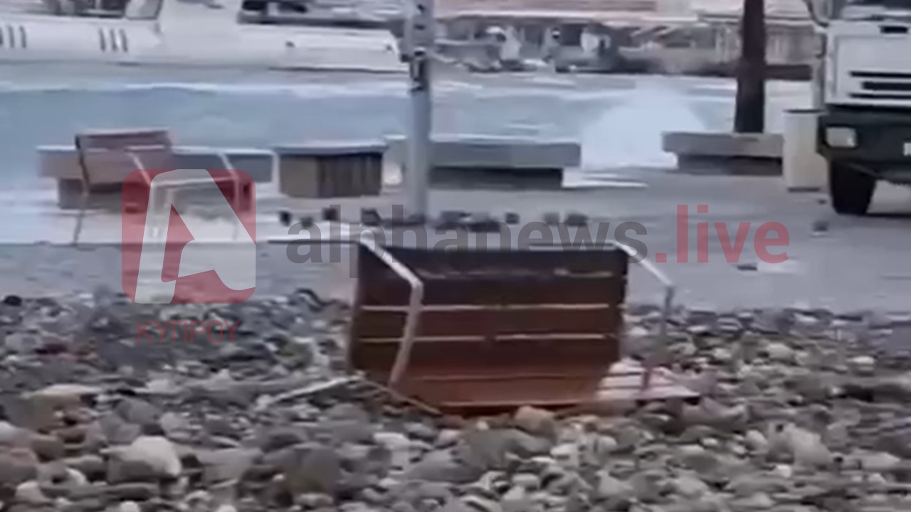 Εικόνες καταστροφής στο παραλιακό μέτωπο της Πάφου μετά από θαλασσοταραχή (BINTEO)
