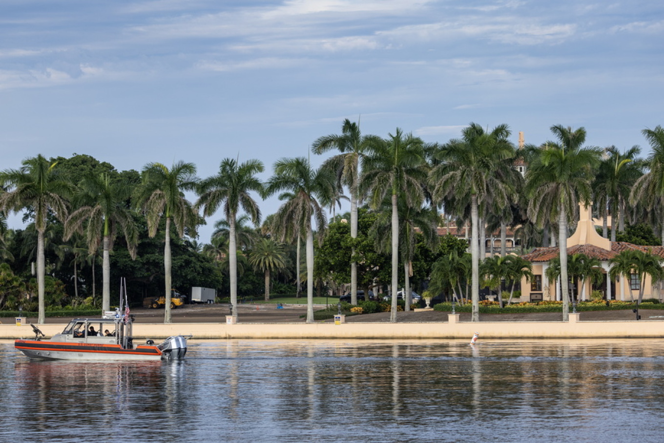 Πράκτορες σκότωσαν οπλισμένο άνδρα που προσπάθησε να μπει στο Μαρ-α-Λάγκο του Τραμπ