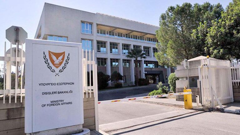 Επείγουσα οδηγία ΥΠΕΞ: Αποφύγετε τα ταξίδια σε Ισραήλ, Γάζα και Ιράν