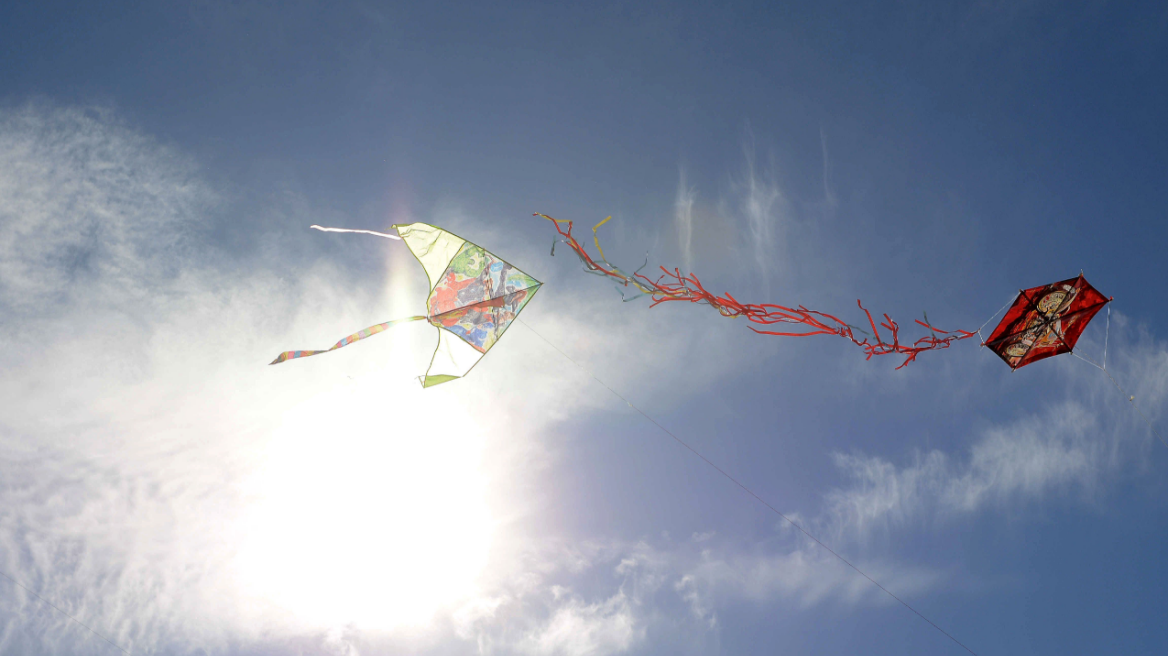 Έρχονται βροχές: Πώς θα είναι ο καιρός το τριήμερο της Καθαράς Δευτέρας