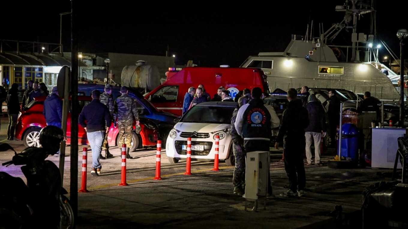 Τραγωδία στη Χίο: 15 νεκροί μετά το σοβαρό επεισόδιο μεταξύ Λιμενικού και σκάφους διακινητών (ΒΙΝΤΕΟ/ΦΩΤΟ)