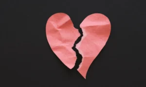 Χώρισε πασίγνωστη Ελληνίδα influencer λίγους μήνες μετά την πρόταση γάμου – Τι συνέβη;