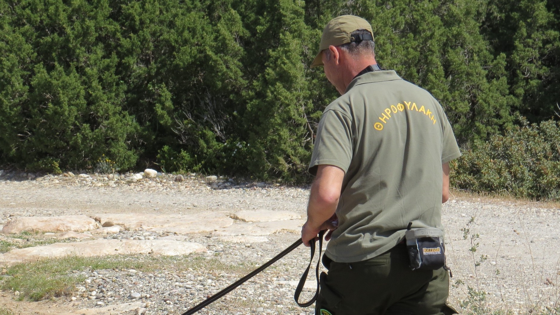 «Βοούν τα βουνά και τα λαγκάδια»: Καταγγελίες για διαφθορά στη Θήρα κι η απάντηση της Υπηρεσίας