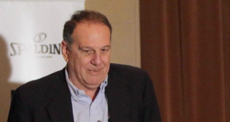 Θρήνος στο ελληνικό μπάσκετ: Απεβίωσε ο Βασίλης Γκούμας