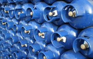 Στα ύψη οι τιμές στο υγραέριο: Στο τραπέζι ο μηδενισμός του ΦΠΑ στις φιάλες