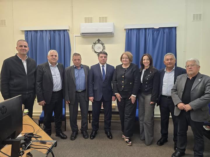 &Delta;&epsilon;&nu; &upsilon;&pi;ά&rho;&chi;&epsilon;&iota; &lambda;ό&gamma;&omicron;&sigmaf; &alpha;&nu;&eta;&sigma;&upsilon;&chi;ί&alpha;&sigmaf; &gamma;&iota;&alpha;&nbsp;&Kappa;ύ&pi;&rho;&omicron;, &delta;&iota;&alpha;&beta;&epsilon;&beta;&alpha;ί&omega;&sigma;&alpha;&nu; &tau;&omicron;&nu; &Delta;ή&mu;&alpha;&rho;&chi;&omicron; &Alpha;&gamma;ί&alpha;&sigmaf; &Nu;ά&pi;&alpha;&sigmaf;, &alpha;&xi;&iota;&omega;&mu;&alpha;&tau;&omicron;ύ&chi;&omicron;&iota; &tau;&omega;&nu; &Beta;&Beta;