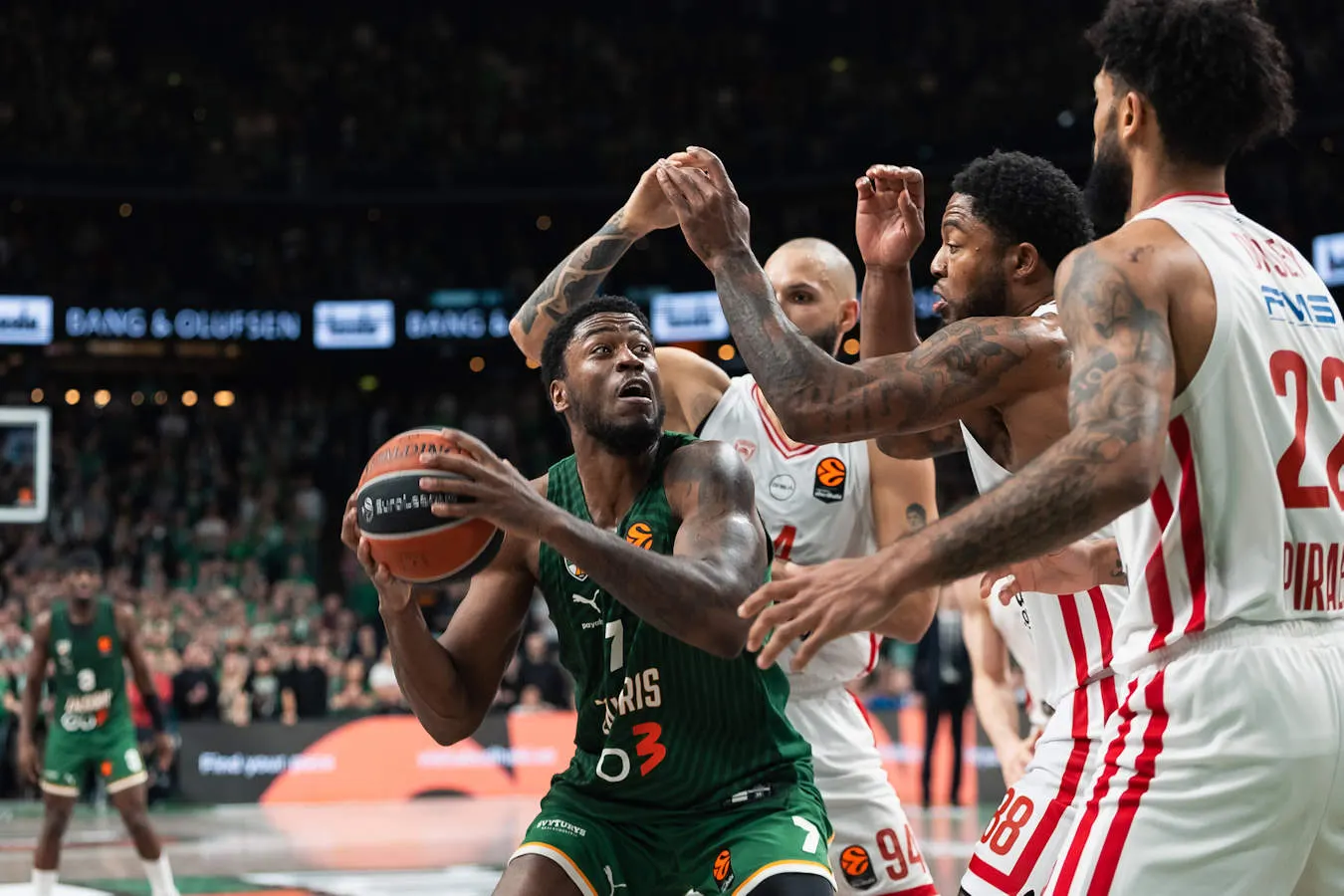 Ράιτ: «Έχω πρόταση από την Μπαρσελόνα αλλά είμαι συγκεντρωμένος στη Ζάλγκιρις»