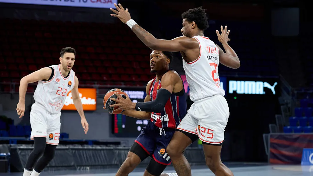 Πέταξε τη Χάποελ εκτός τετράδας με εμφάνιση… NBA η Μπασκόνια, αγχώθηκε αλλά λύγισε τον Ερυθρό η Μπαρσελόνα (ΒΙΝΤΕΟ)