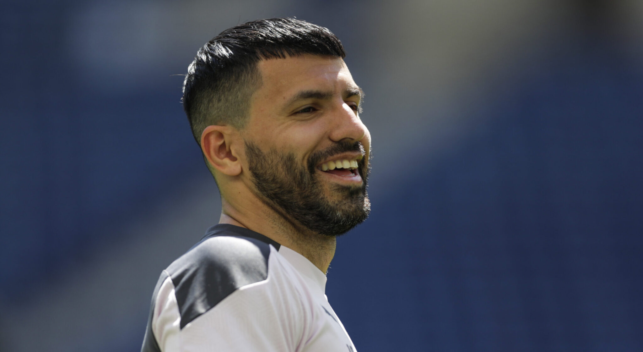 Ο Αγουέρο «αποκάλυψε» τις διαφορές της Premier League με τη LaLiga: «Πήγαινα για προπόνηση και… ήταν κλειστά»