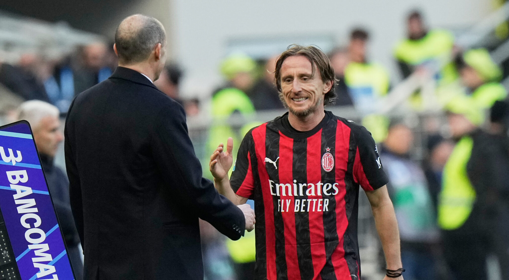 Ο όρος του Αλέγκρι για να πει «ναι» στη Ρεάλ: Απαιτεί την επιστροφή Μόντριτς στη Μαδρίτη