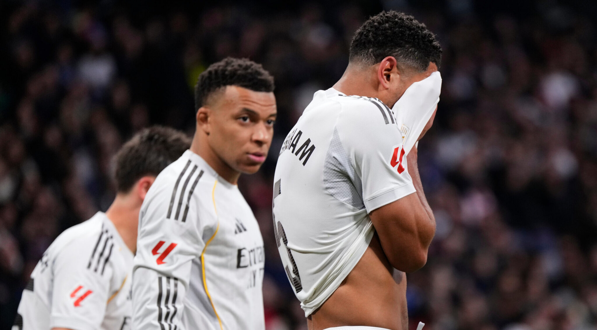 Στο εξωτερικό για θεραπείες Εμπαπέ-Μπέλιγχαμ, το παλεύουν για… Σίτι