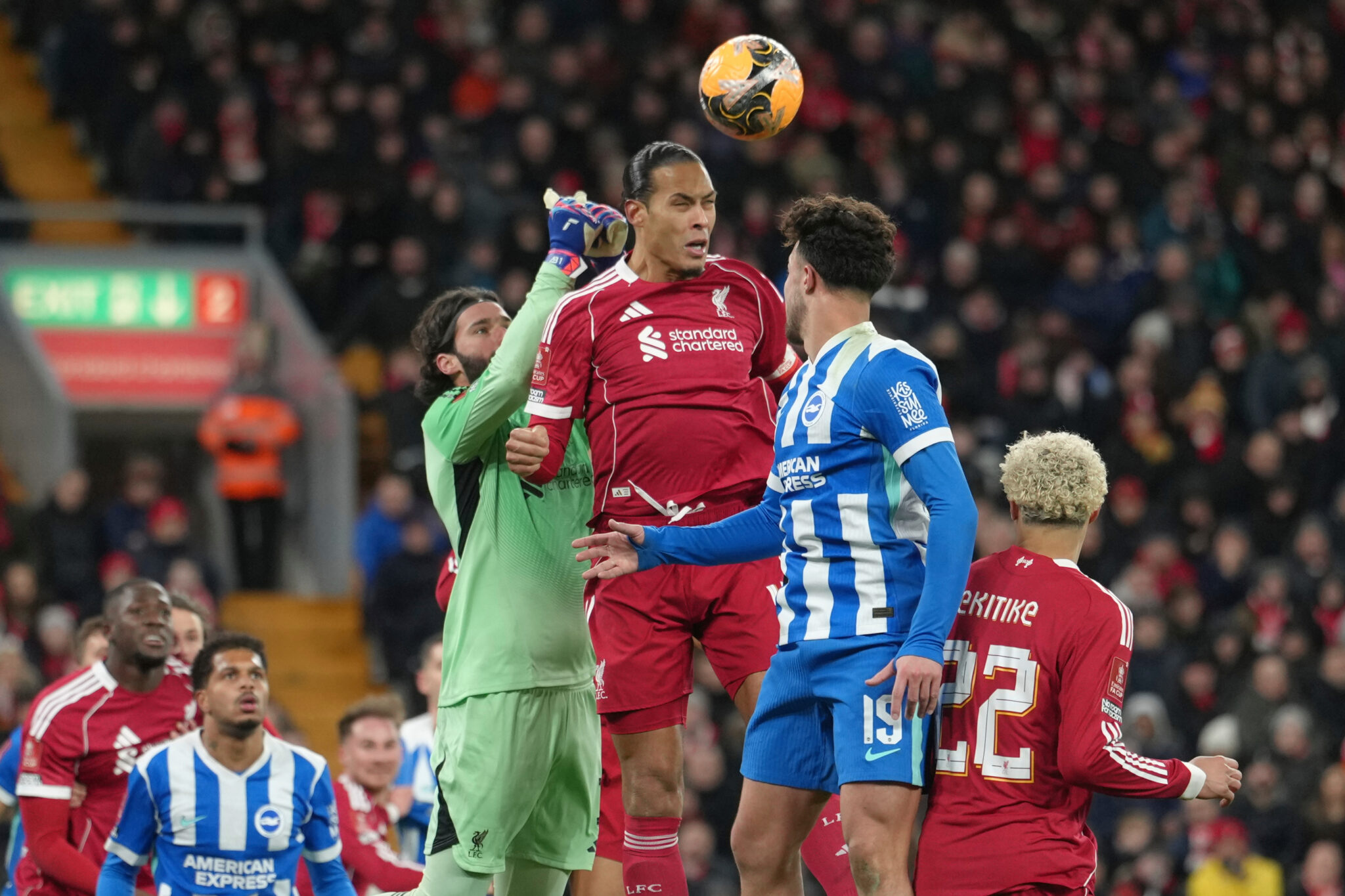 Τροχαίο προκάλεσε αλλαγή στην ώρα έναρξης του Μπράιτον – Λίβερπουλ