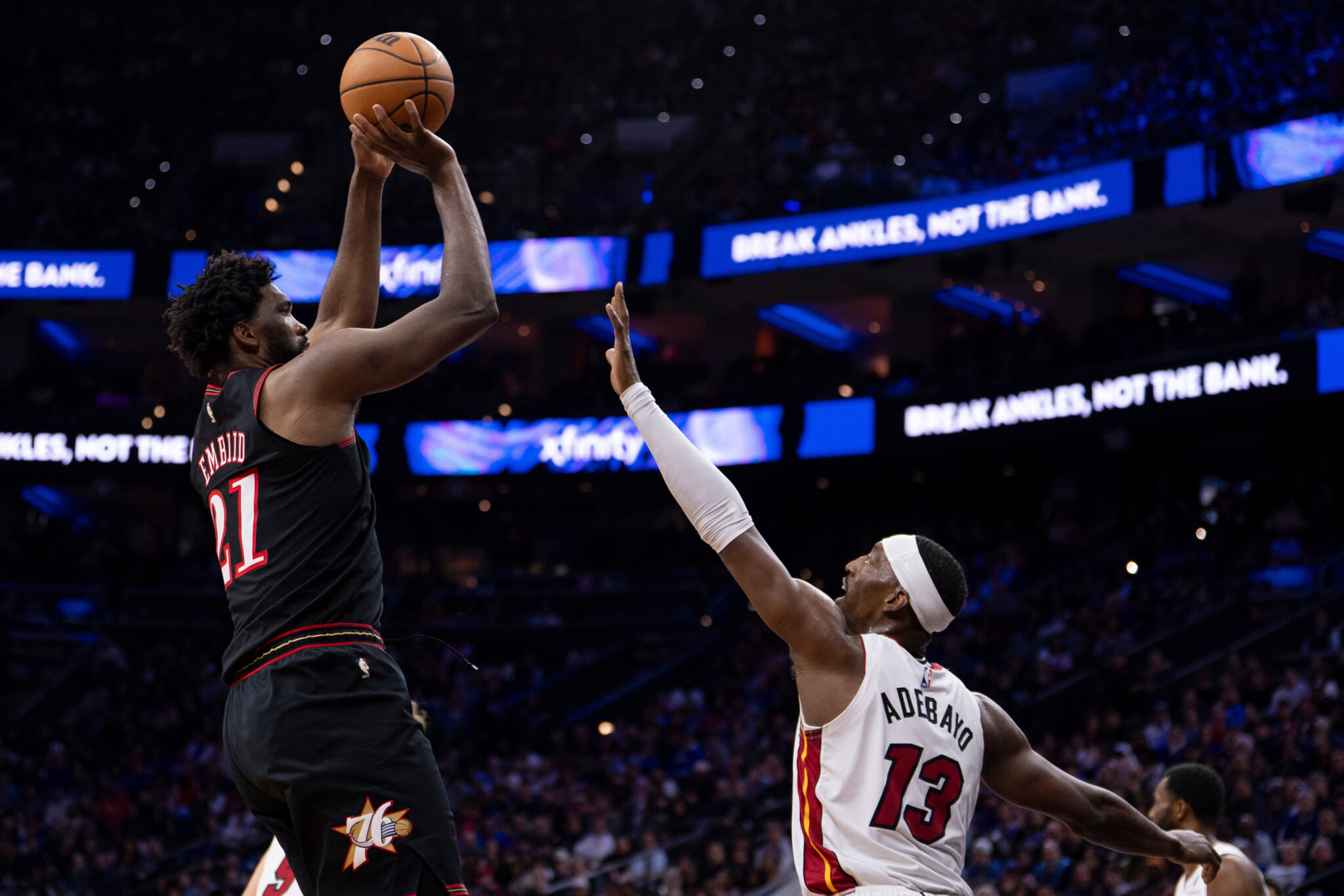 Βγήκαν νικητές από το ντέρμπι τους με τους Ρόκετς οι Χιτ