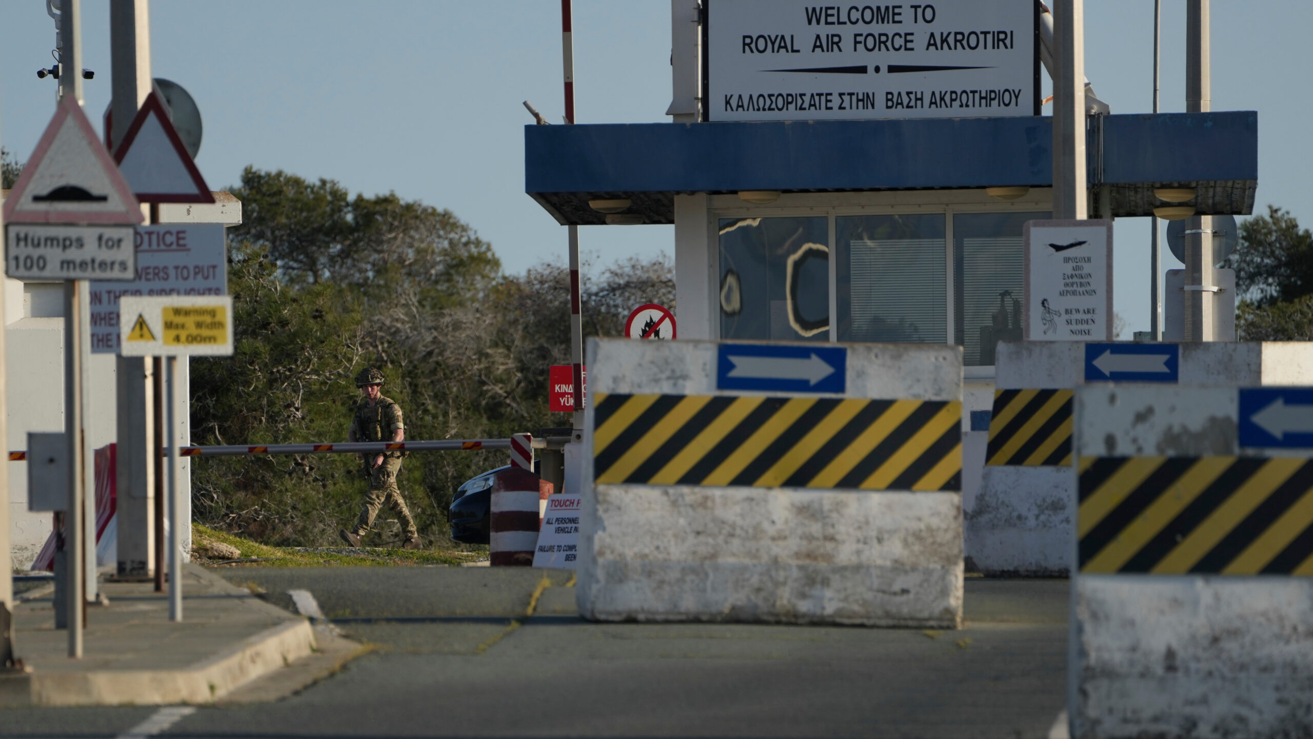&Omicron;&iota; &pi;&iota;έ&sigma;&epsilon;&iota;&sigmaf; &Tau;&rho;&alpha;&mu;&pi;, &omicron;&iota; &delta;&iota;&alpha;&beta;&epsilon;&beta;&alpha;&iota;ώ&sigma;&epsilon;&iota;&sigmaf; &gamma;&iota;&alpha; &tau;&iota;&sigmaf; &Beta;&rho;&epsilon;&tau;&alpha;&nu;&iota;&kappa;έ&sigmaf; &Beta;ά&sigma;&epsilon;&iota;&sigmaf; &sigma;&tau;&eta;&nu; &Kappa;ύ&pi;&rho;&omicron; &kappa;&iota; &eta; &pi;&rho;ό&tau;&alpha;&sigma;&eta; &Chi;&rho;&iota;&sigma;&tau;&omicron;&delta;&omicron;&upsilon;&lambda;ί&delta;&eta;
