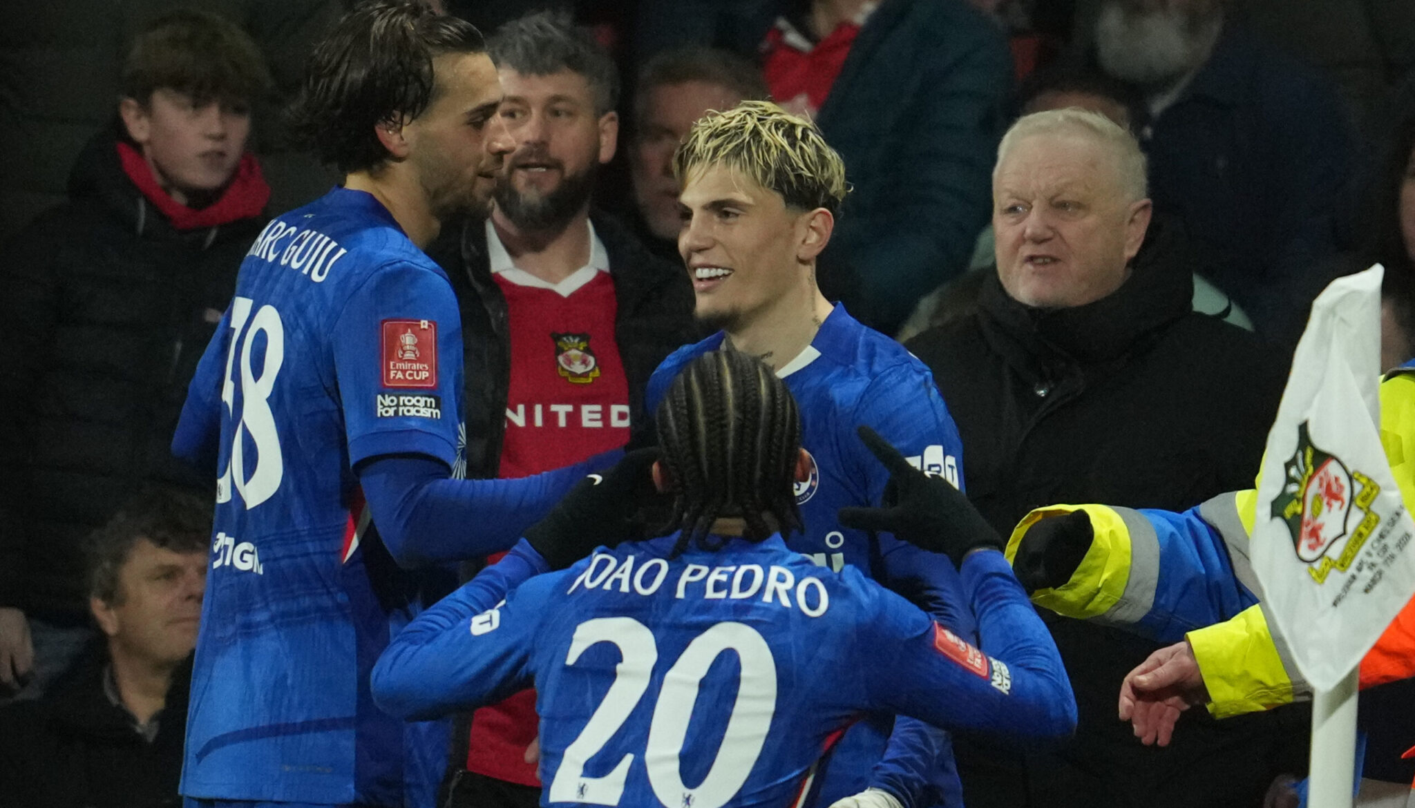 Τρόμαξε η Τσέλσι, αλλά πέρασε στους «8»… χειροκροτώντας τη Ρέξαμ