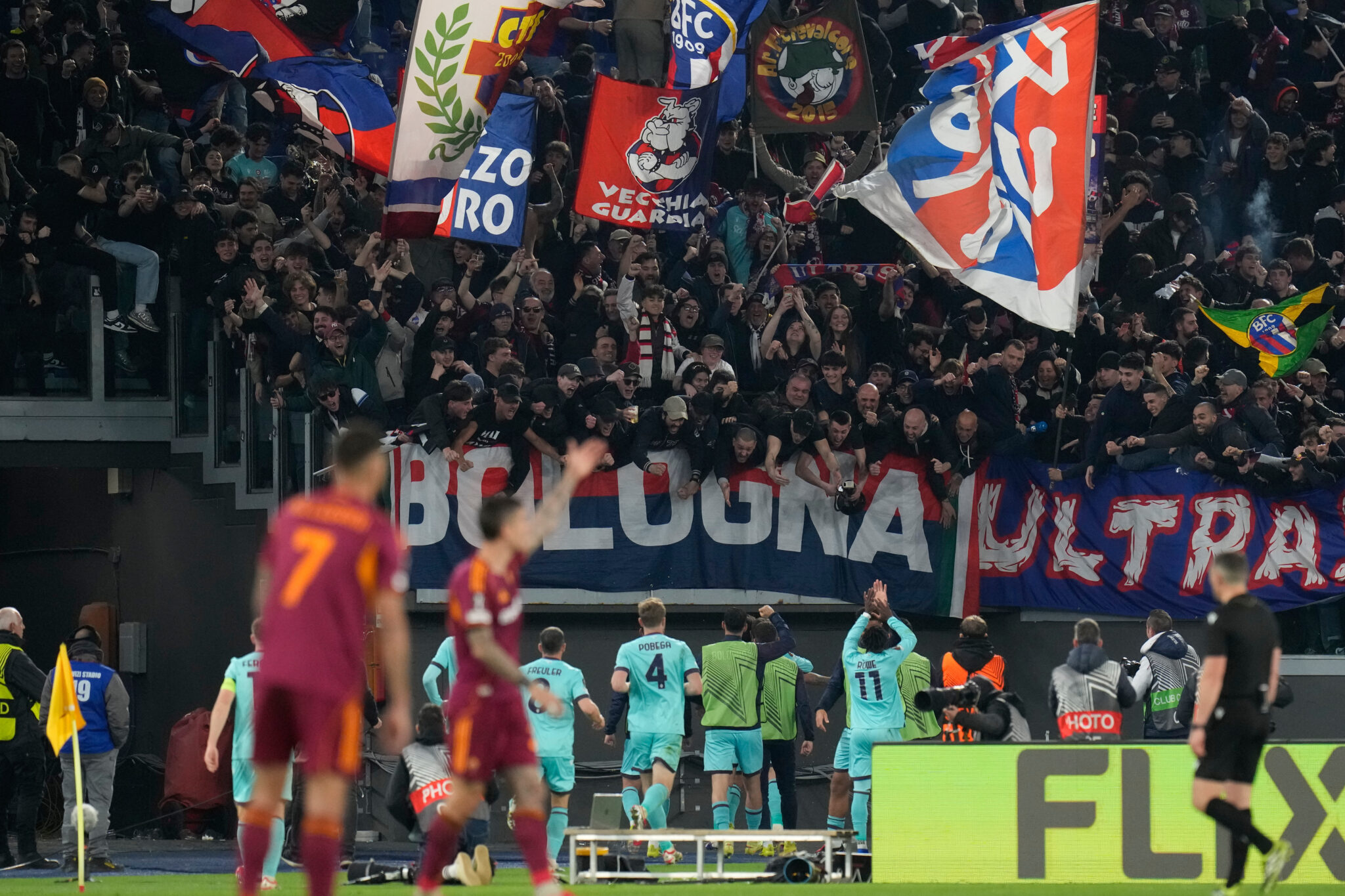 Ηρωική Μπολόνια ξέρανε τη Ρόμα σε μυθική ματσάρα στην παράταση (ΒΙΝΤΕΟ)