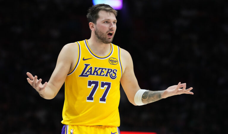 Παίζει κανονικά με Πίστονς ο Ντόντσιτς, ανακλήθηκε η 16η τεχνική ποινή