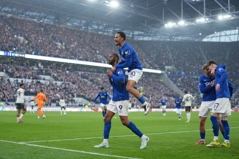 Αποκαμωμένη η Τσέλσι, έκανε πάρτι η Έβερτον και έφτασε σε «τριάρα» (ΒΙΝΤΕΟ)