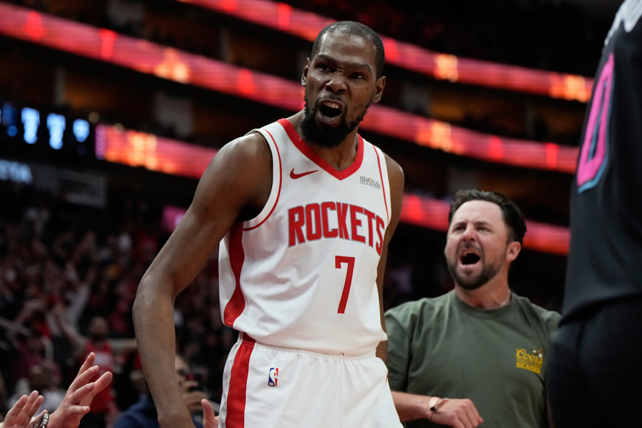 Έγραψε ιστορία ο Ντουράντ: Πέμπτος σκόρερ στην ιστορία του ΝΒΑ, ξεπέρασε τον Τζόρνταν