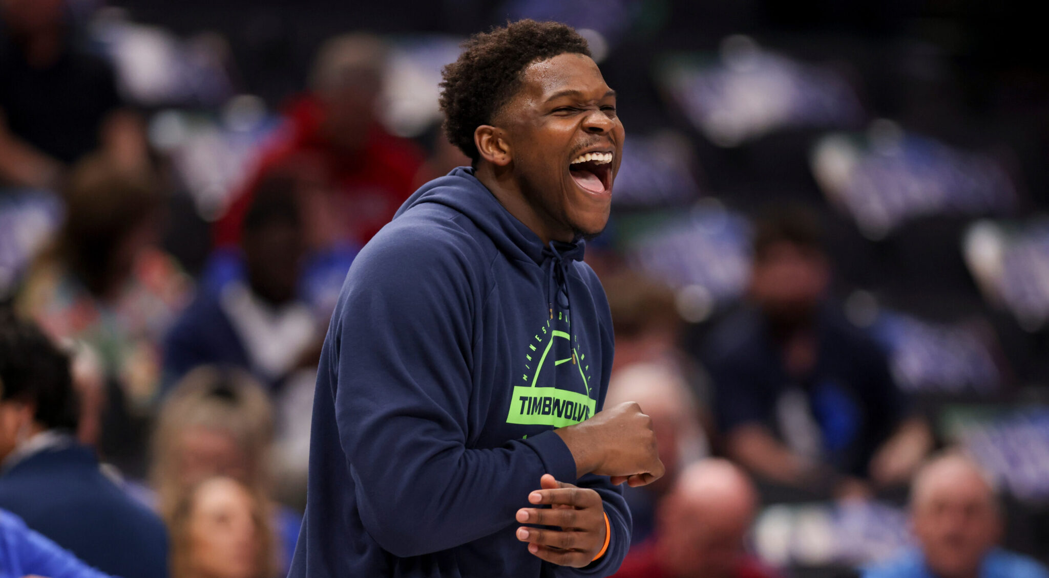 Απίθανος Έντουαρντς για τον λόγο που δεν ήταν στην πεντάδα των Τίμπεργουλβς: «Ήμουν τουαλέτα!» (ΒΙΝΤΕΟ)