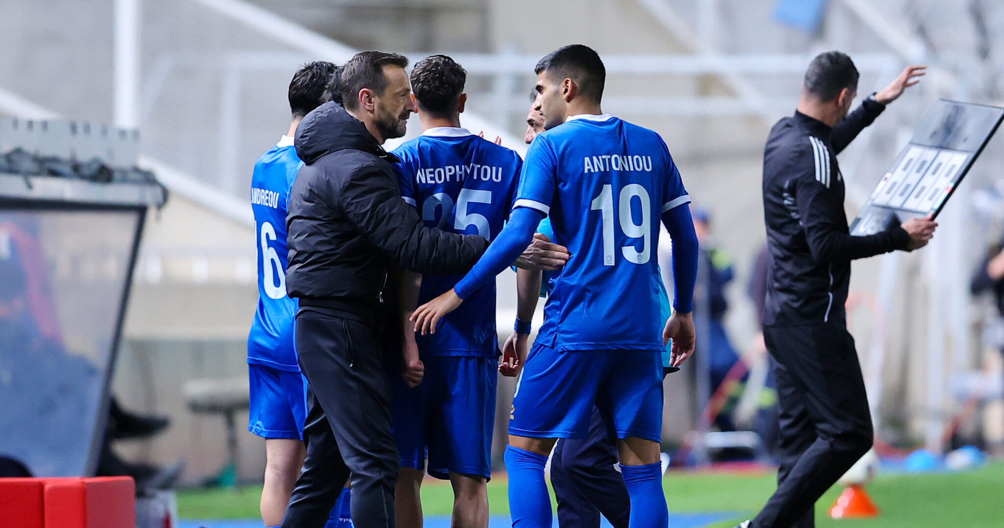 Μάντζιος: «Κάθε νίκη δίνει ψυχολογία και αυτοπεποίθηση – Δεν μου άρεσε η χαλάρωση στα τελευταία λεπτά» (ΒΙΝΤΕΟ)