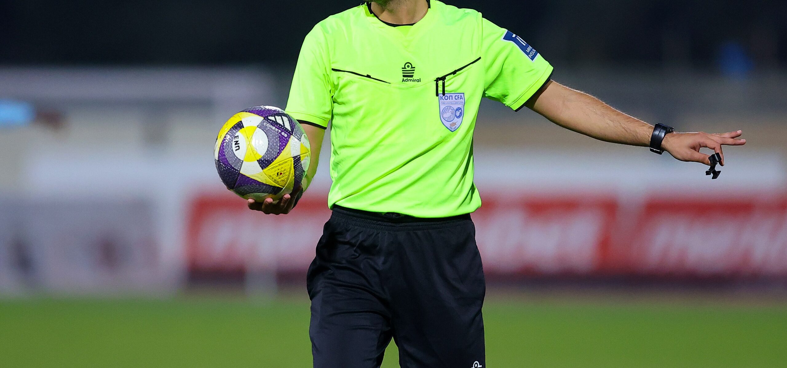 Cyprus League by Stoiximan: Πολωνός διαιτητής και VAR στο ντέρμπι «αιωνίων» – Ξένοι στο VAR σε δύο αγώνες των play-out