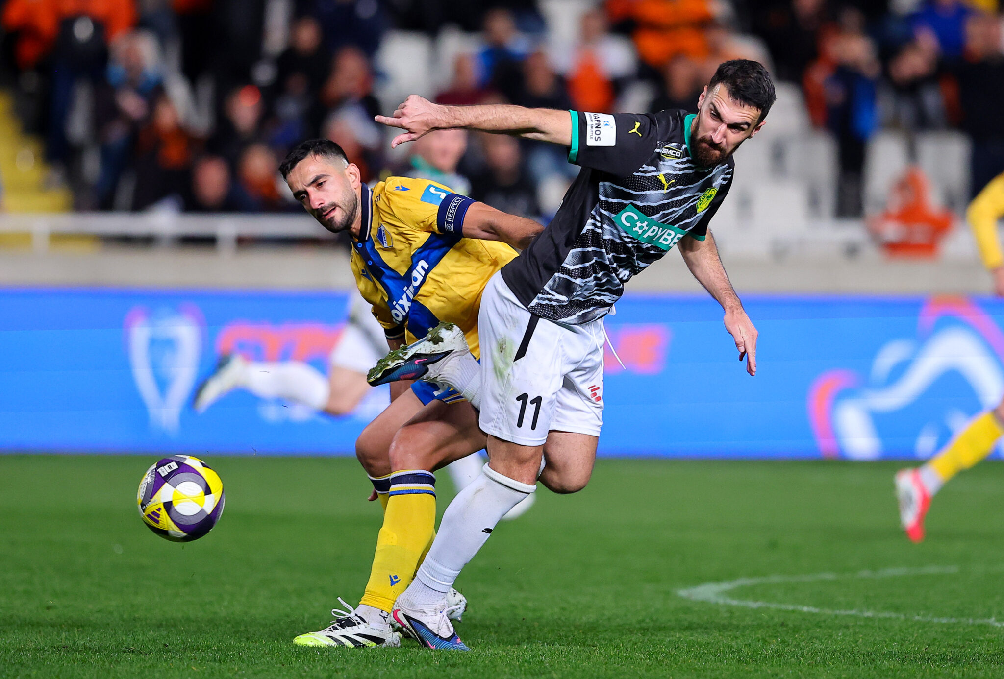 ΑΕΚ-ΑΠΟΕΛ: Να μειώσουν την απόσταση οι Λαρνακείς, για να παραμείνουν ζωντανοί οι «γαλαζοκίτρινοι»