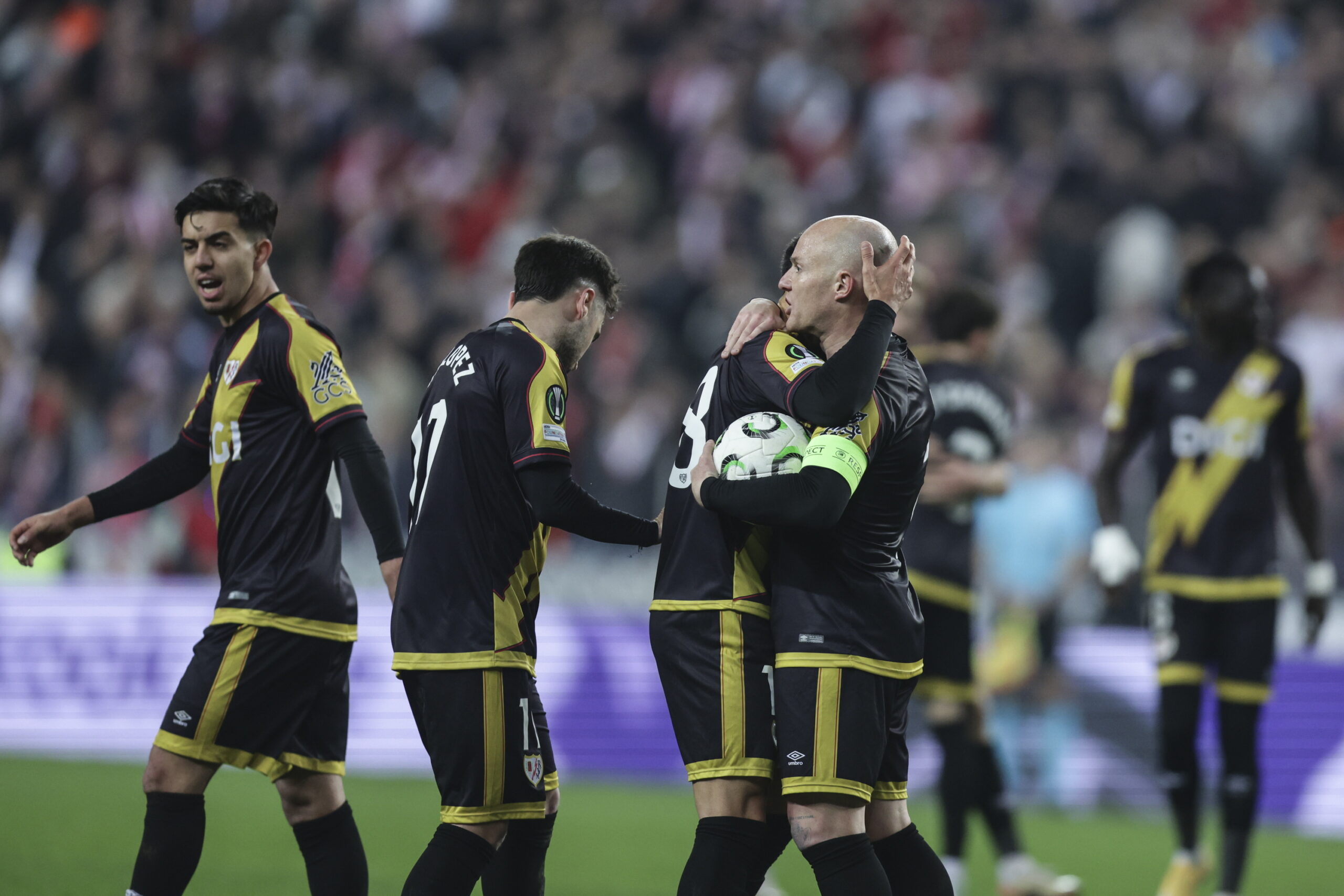 Άλωσε τη Σαμψούντα και βλέπει προημιτελικά η Ράγιο Βαγιεκάνο