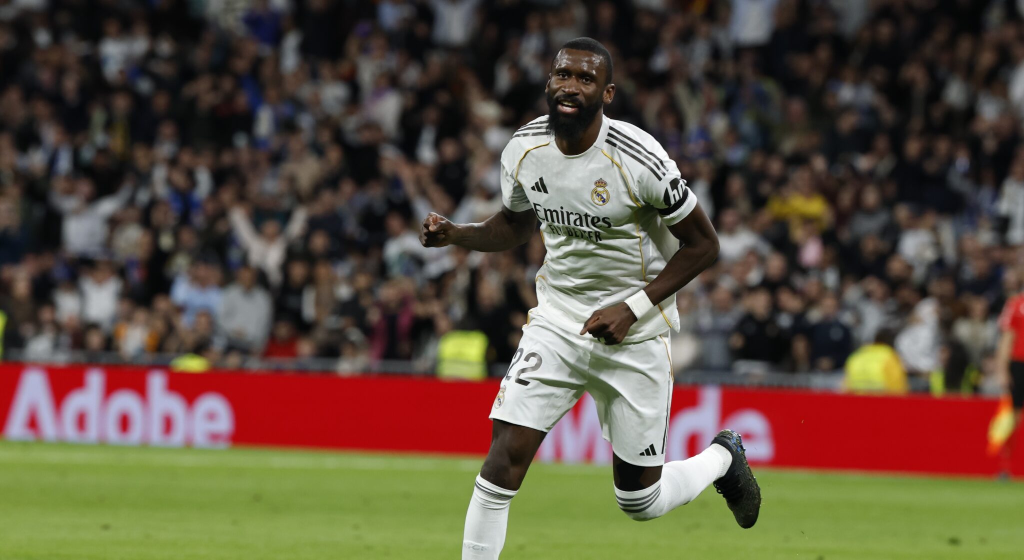 Ματιές της Γιουβέντους προς τον Ρούντιγκερ