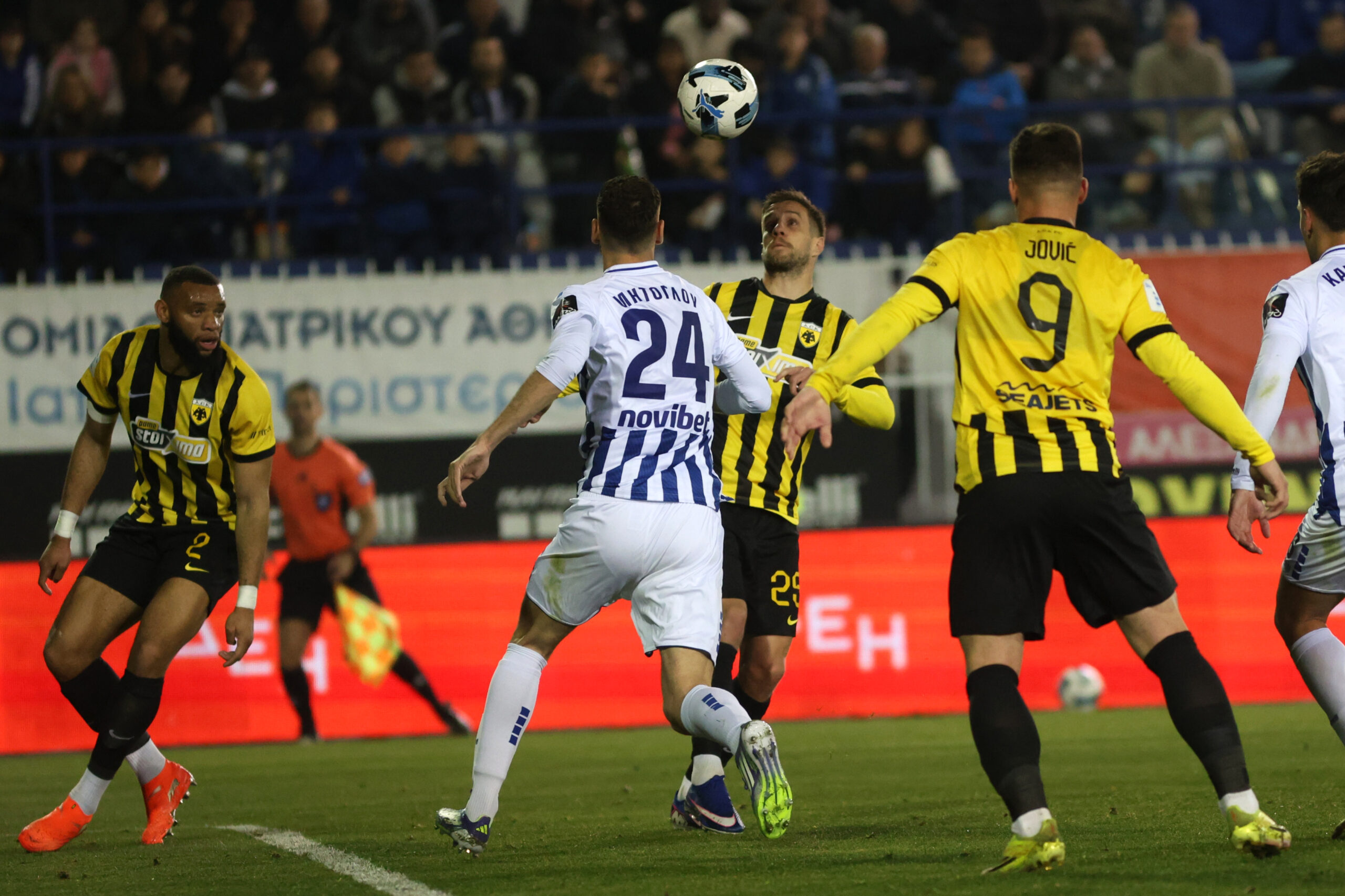 Φρέναρε την ΑΕΚ και της έφερε… συγκάτοικους στην κορυφή ο Ατρόμητος