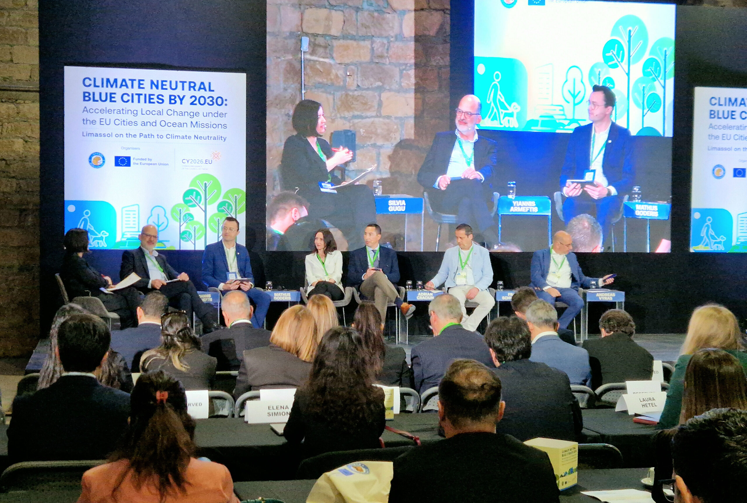 &Mu;ή&nu;&upsilon;&mu;&alpha; &Beta;&alpha;&phi;&epsilon;ά&delta;&eta; &kappa;&alpha;&iota; &Delta;&alpha;&mu;&iota;&alpha;&nu;&omicron;ύ: &Eta; &Kappa;ύ&pi;&rho;&omicron;&sigmaf; ή&tau;&alpha;&nu; &kappa;&alpha;&iota; &pi;&alpha;&rho;&alpha;&mu;έ&nu;&epsilon;&iota; &alpha;&sigma;&phi;&alpha;&lambda;ή&sigmaf; &pi;&rho;&omicron;&omicron;&rho;&iota;&sigma;&mu;ό&sigmaf;