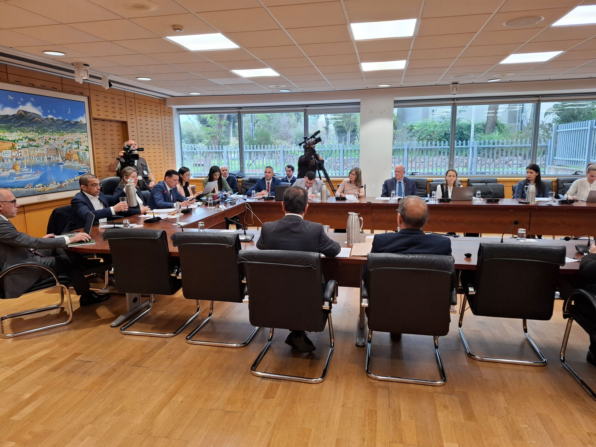 Κατατίθενται στην Ολομέλεια δύο νομοσχέδια ΥΠΟΙΚ για εκποιήσεις