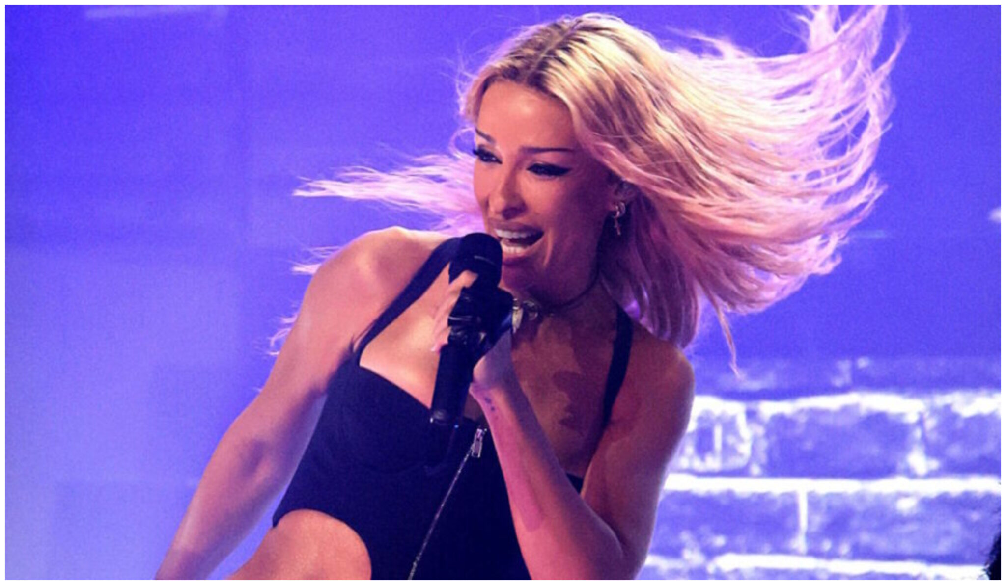 Ελένη Φουρέιρα: Η συγκινητική έκπληξη των συνεργατών της για τα γενέθλιά της (BINTEO)