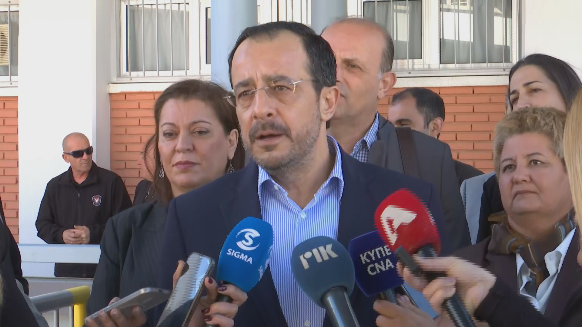 «Η ασφάλεια της Κύπρου είναι ευθύνη και της Ευρώπης»: Τα μηνύματα της επίσκεψης Μητσοτάκη και Μακρόν στην Κύπρο