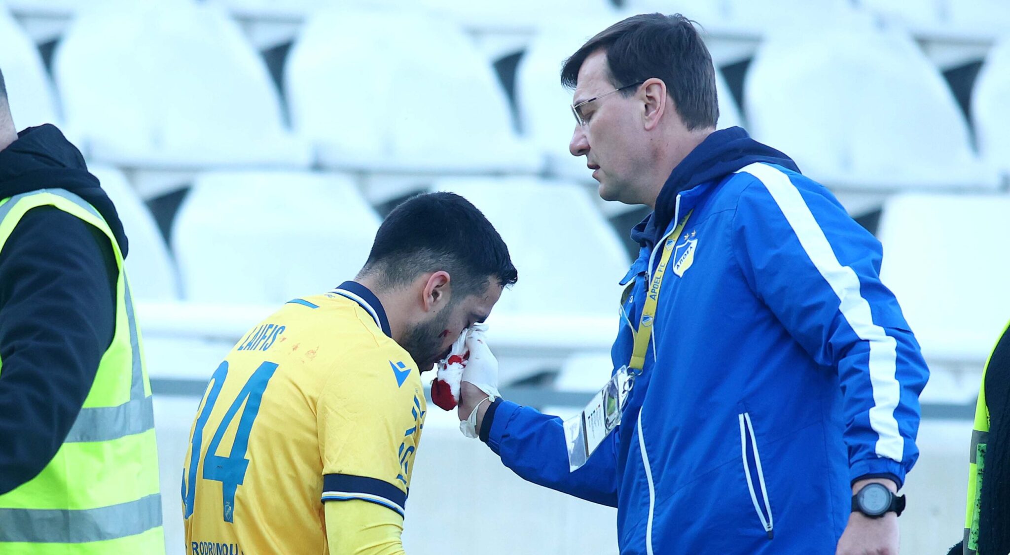 Γλύτωσε τα χειρότερα ο Λαΐφης στον ΑΠΟΕΛ – Το διάστημα απουσίας του